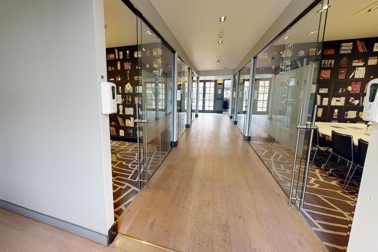 Village Hotel Chester St David'S Ewloe ภายนอก รูปภาพ