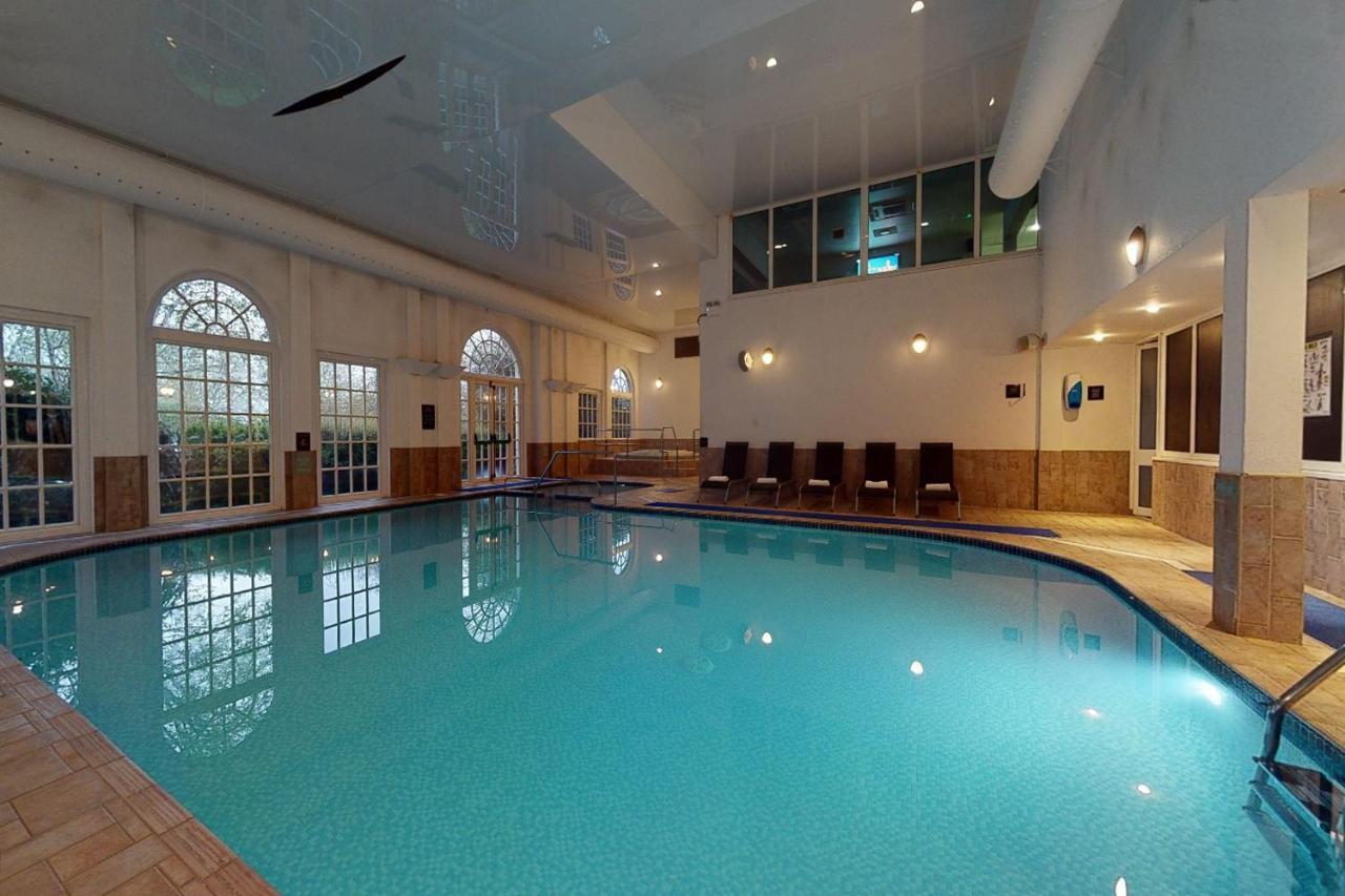 Village Hotel Chester St David'S Ewloe ภายนอก รูปภาพ