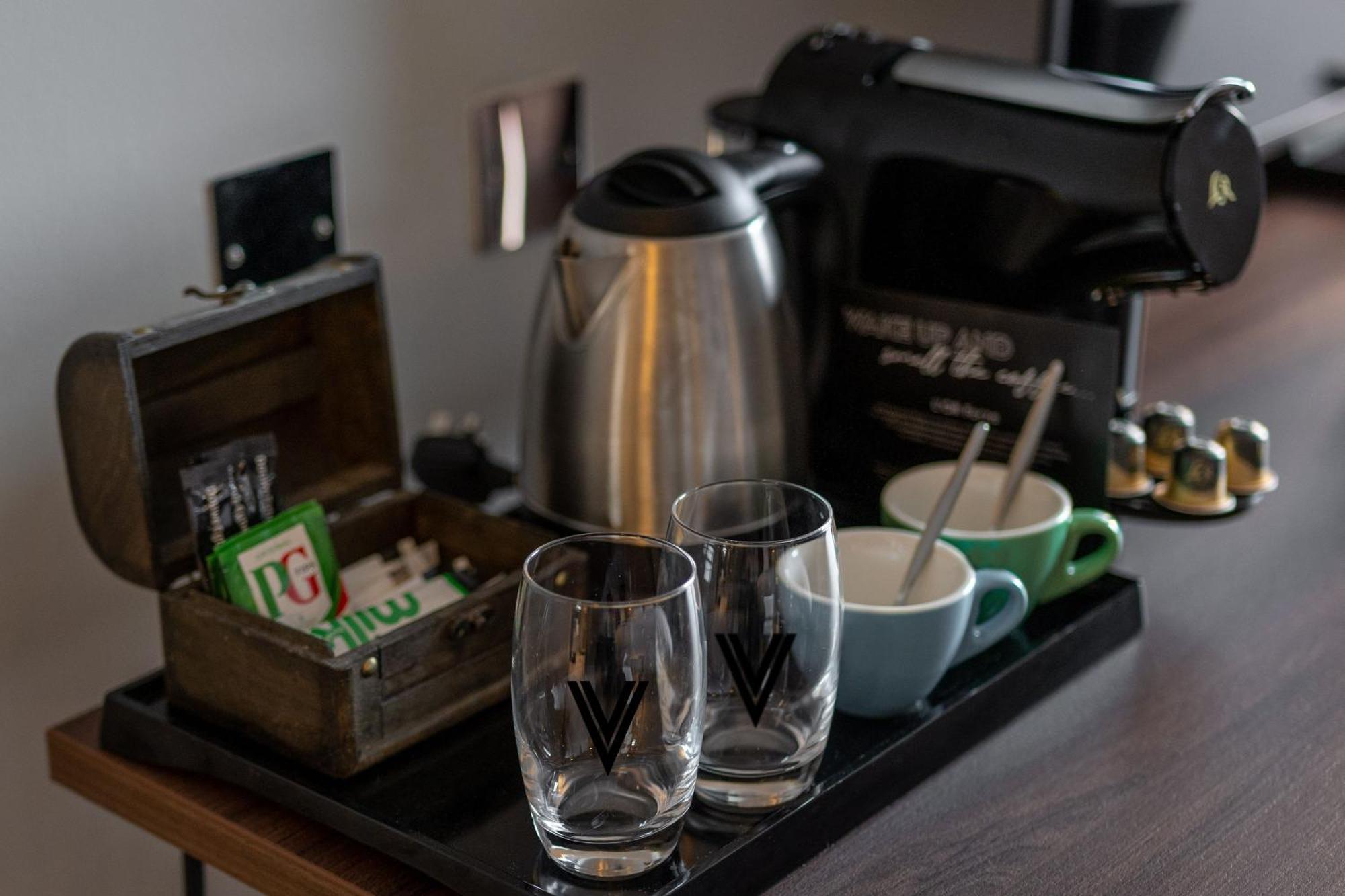 Village Hotel Chester St David'S Ewloe ภายนอก รูปภาพ